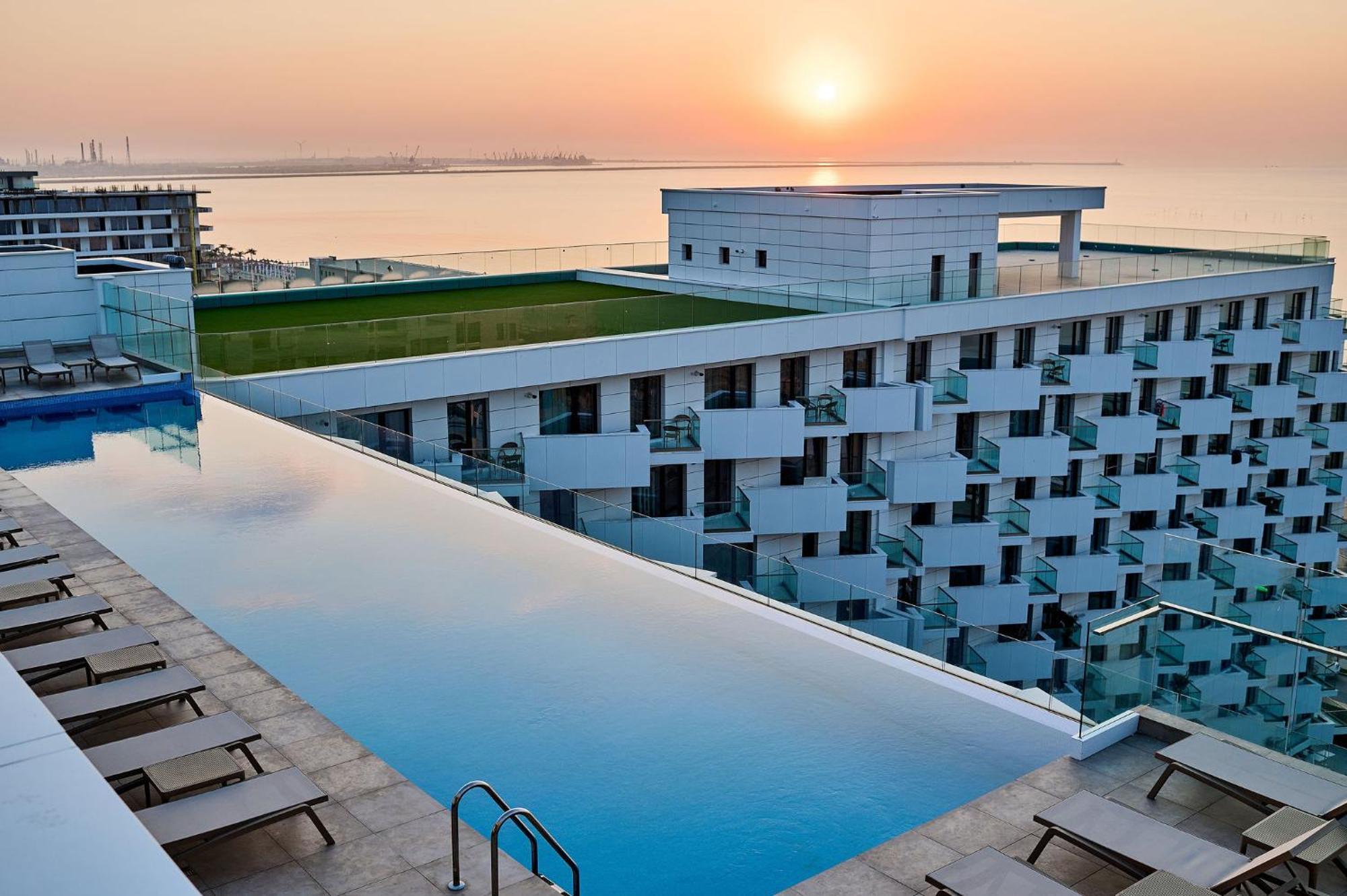 Ademar Luxury Apartment- Spa&Pool Beach Resort Mamaia Ngoại thất bức ảnh